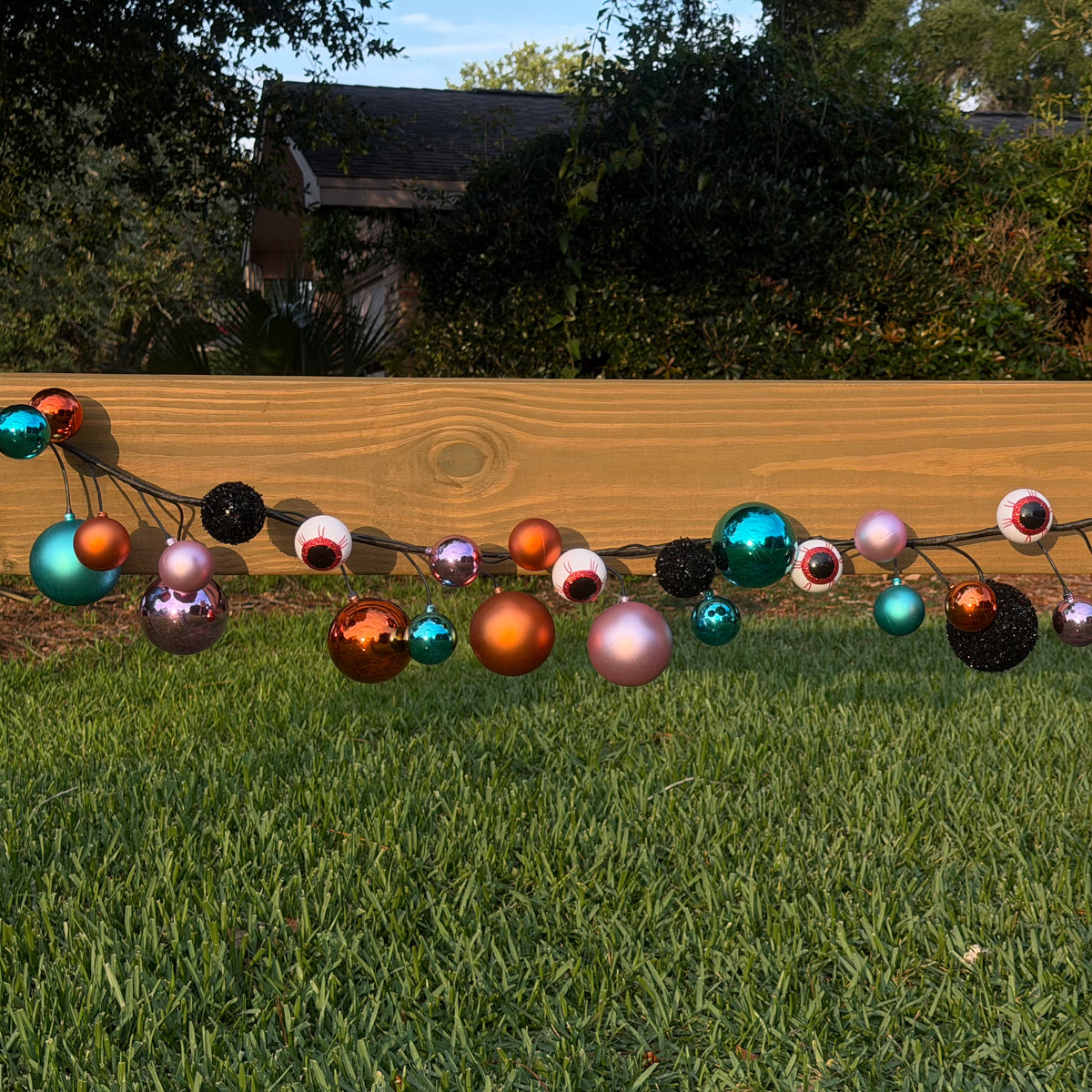 Multicolor Eyeball Garland - 6 ft
